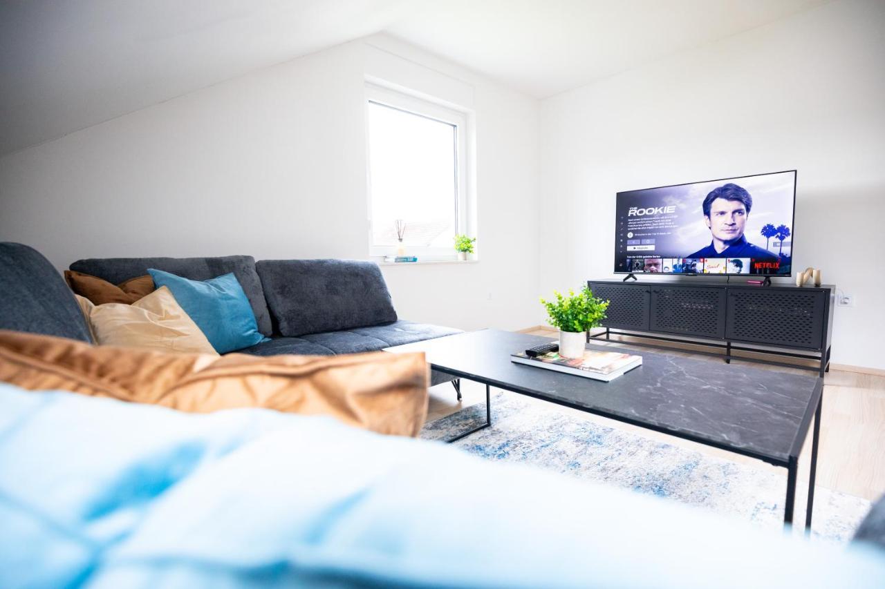 Design-Ferienwohnung In Kelberg Am Nuerburgring: Platz Fuer 6, Kueche, Wifi, Netflix Exterior foto